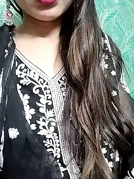 Snapshot of Noor_Darliing chatting on 03-04-25, 06:18 Noor Darliing online show from 03-04-25, 06:18