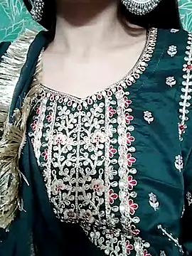 Snapshot of Noor_Darliing chatting on 03-19-25, 06:12 Noor Darliing online show from 03-19-25, 06:12