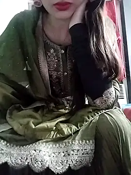 Noor Darliing online show from 04-28-26, 03:17