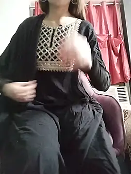 Noor Darliing online show from 05-30-26, 03:31