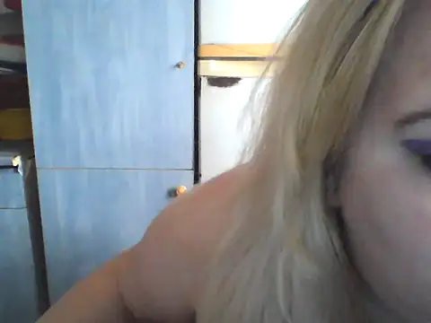 D Marinna online show from 12-15-25, 09:35