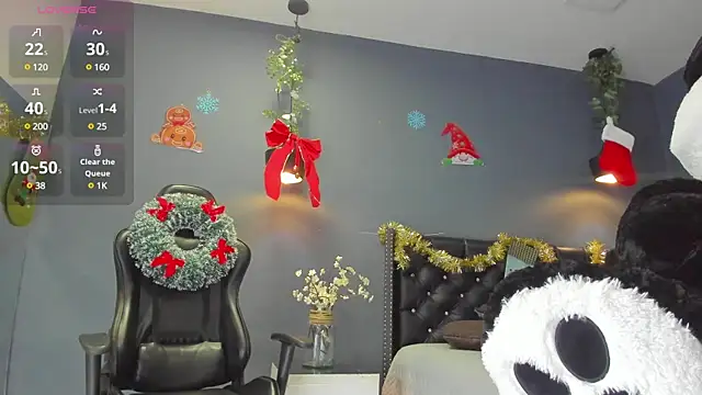 Sophiietaylor online show from 12-19-24, 11:57