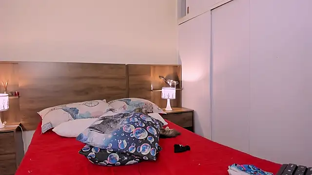 emily adams01 online show from 02-11-25, 03:29