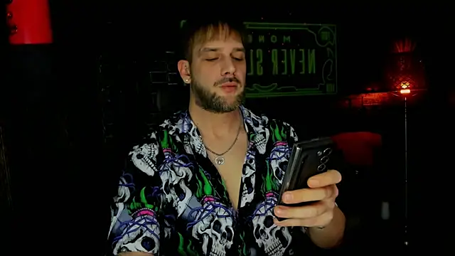 LexXHardy online show from 02-19-25, 06:32