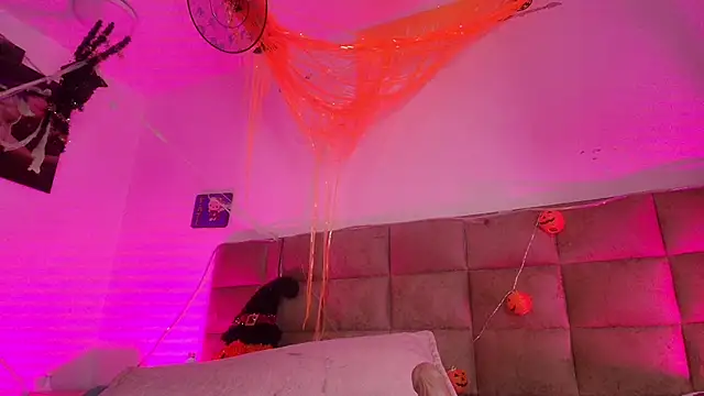 Snapshot of _sex_mia chatting on 10-30-25, 07:14 sex mia online show from 10-30-25, 07:14