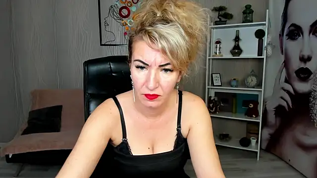 Cassandra Hotty online show from 01-10-25, 09:55