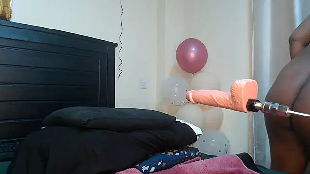 Snapshot of NIKKIE_LOVE chatting on 01-27-25, 09:02 NIKKIE LOVE online show from 01-27-25, 09:02