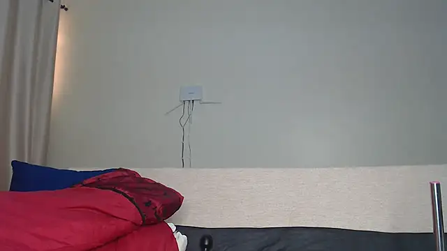 Snapshot of NIKKIE_LOVE chatting on 02-15-25, 06:55 NIKKIE LOVE online show from 02-15-25, 06:55