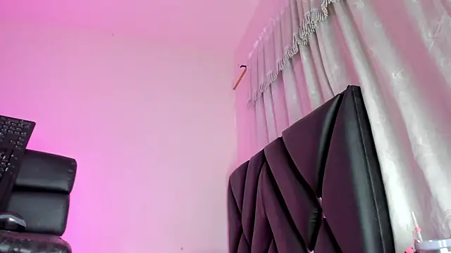 stephany doll  online show from 09-14-25, 07:46