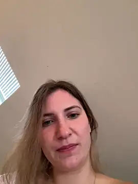 Snapshot of secretcrazy69 chatting on 02-09-25, 02:40 secretcrazy69 online show from 02-09-25, 02:40