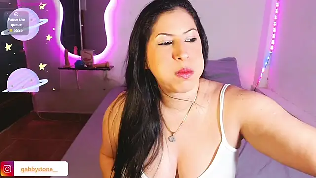 Gabby stone  online show from 01-07-26, 12:02