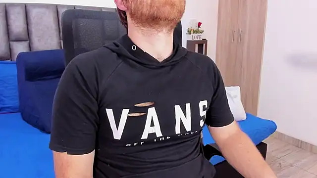 Snapshot of michacosio chatting on 11-26-25, 03:07 michacosio online show from 11-26-25, 03:07