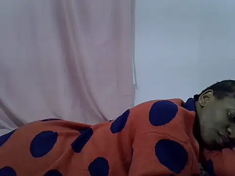 prettybeee online show from 04-16-26, 08:42