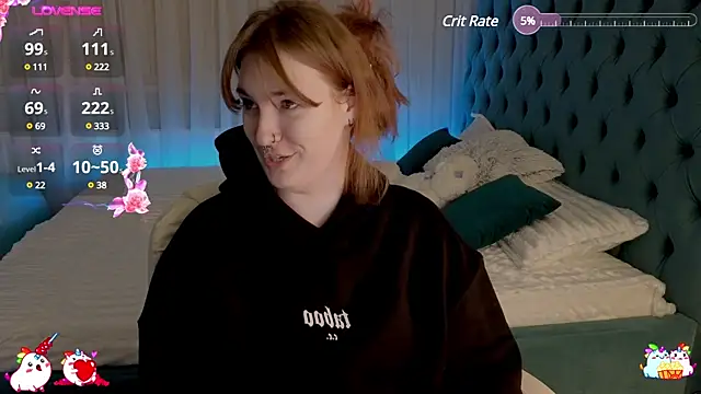  Chlo  e online show from 02-07-25, 09:37