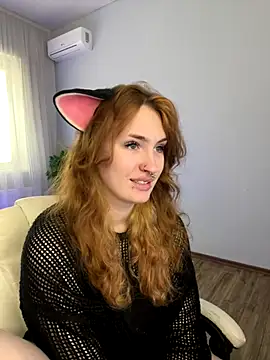 Snapshot of _Chlo__e chatting on 09-21-25, 11:45 Chlo e online show from 09-21-25, 11:45