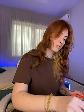 Snapshot of _Chlo__e chatting on 11-14-25, 11:20 Chlo e online show from 11-14-25, 11:20