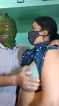 Snapshot of hotty_Sexy-couple chatting on 12-17-24, 12:33 hotty Sexy-couple online show from 12-17-24, 12:33