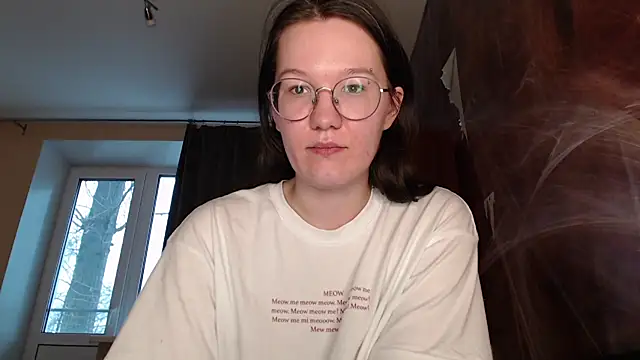 Snapshot of MiriamOr chatting on 01-15-25, 11:32 MiriamOr online show from 01-15-25, 11:32