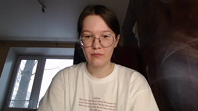 Snapshot of MiriamOr chatting on 01-19-25, 07:04 MiriamOr online show from 01-19-25, 07:04