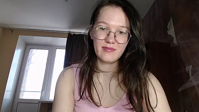 Snapshot of MiriamOr chatting on 01-31-25, 10:20 MiriamOr online show from 01-31-25, 10:20