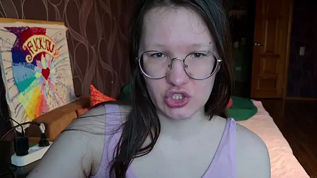 Snapshot of MiriamOr chatting on 11-10-25, 07:40 MiriamOr online show from 11-10-25, 07:40