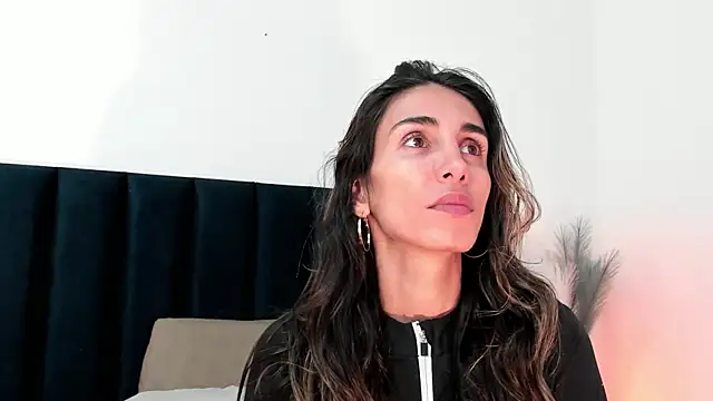 Nina Cavaali online show from 02-09-25, 02:18