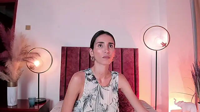 Nina Cavaali online show from 02-13-25, 06:05