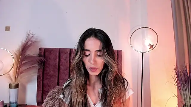 Nina Cavaali online show from 02-17-25, 06:04