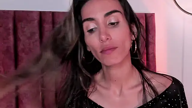 Nina Cavaali online show from 03-10-25, 08:45