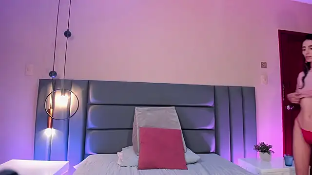 Nina Cavaali online show from 03-13-25, 06:12