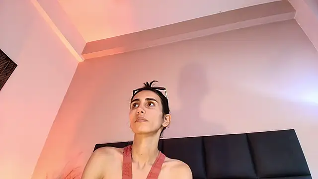 Nina Cavaali online show from 09-15-25, 06:30