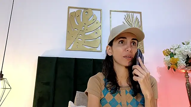 Nina Cavaali online show from 09-28-25, 02:22