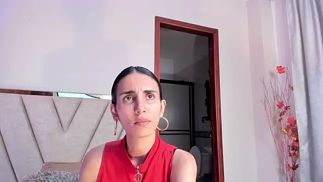 Nina Cavaali online show from 11-10-25, 05:56