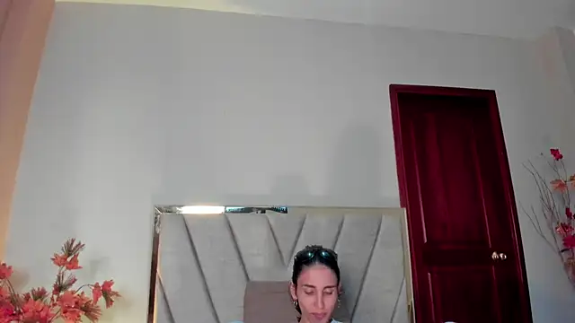 Nina Cavaali online show from 12-04-25, 06:16