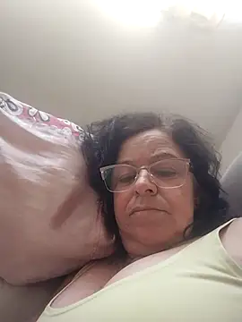 Snapshot of mariy522 chatting on 11-03-25, 04:52 mariy522 online show from 11-03-25, 04:52