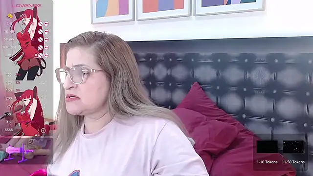 Snapshot of sandra_20 chatting on 07-28-26, 05:56 sandra 20 online show from 07-28-26, 05:56