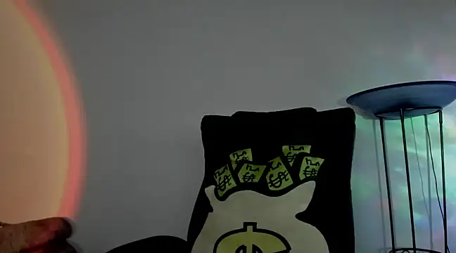 Mila  Paramo online show from 12-14-24, 03:15