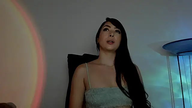 Mila  Paramo online show from 01-28-25, 10:23