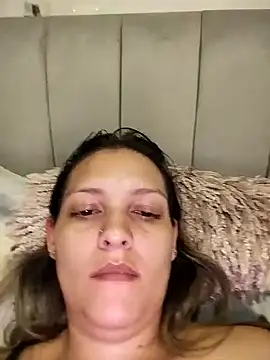 Snapshot of Mia_Hampton chatting on 01-11-25, 01:59 Mia Hampton online show from 01-11-25, 01:59