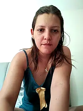 Snapshot of Mia_Hampton chatting on 03-08-25, 06:05 Mia Hampton online show from 03-08-25, 06:05