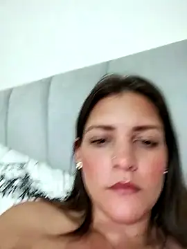 Snapshot of Mia_Hampton chatting on 03-22-25, 06:00 Mia Hampton online show from 03-22-25, 06:00