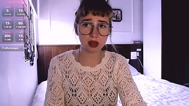 Snapshot of Cosmo_Riri chatting on 01-24-25, 04:59 Cosmo Riri online show from 01-24-25, 04:59