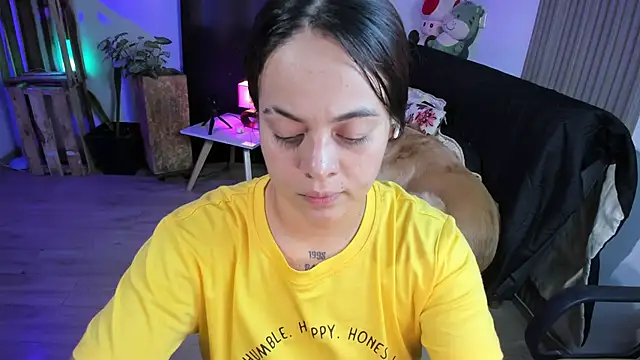 Cuttiealice online show from 01-04-25, 11:06