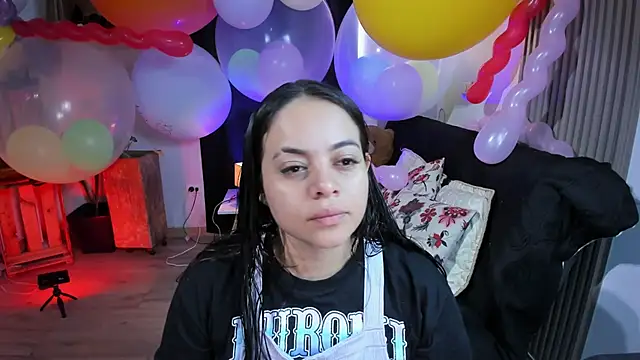 Cuttiealice online show from 01-14-25, 02:00