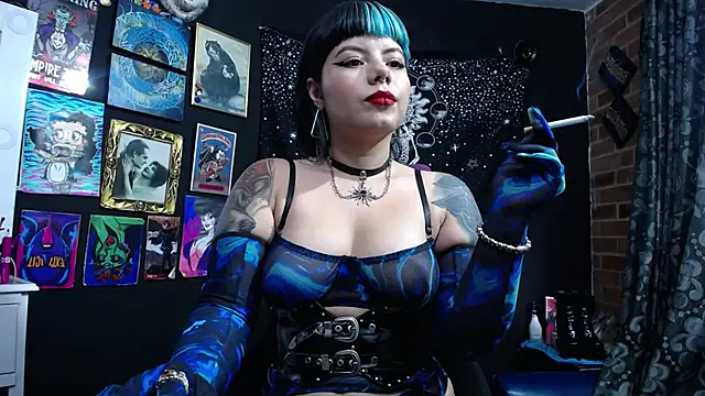 Snapshot of Yourmadame_P chatting on 03-03-25, 07:28 Yourmadame P online show from 03-03-25, 07:28