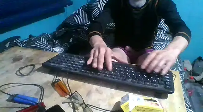 Snapshot of malekon76 chatting on 01-27-25, 11:22 malekon76 online show from 01-27-25, 11:22