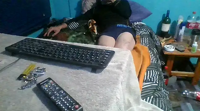 Snapshot of malekon76 chatting on 03-16-25, 01:49 malekon76 online show from 03-16-25, 01:49