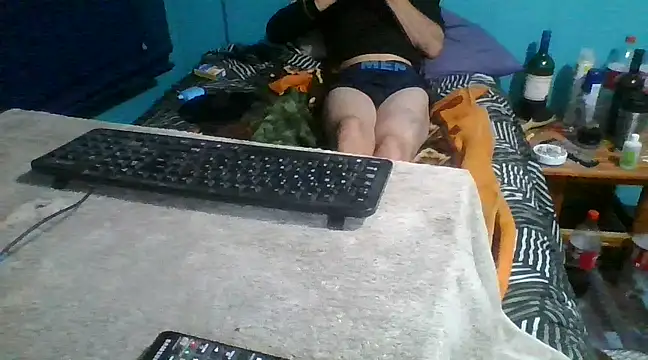 Snapshot of malekon76 chatting on 03-16-25, 04:56 malekon76 online show from 03-16-25, 04:56