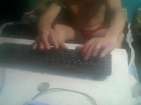 Snapshot of malekon76 chatting on 09-11-25, 08:03 malekon76 online show from 09-11-25, 08:03