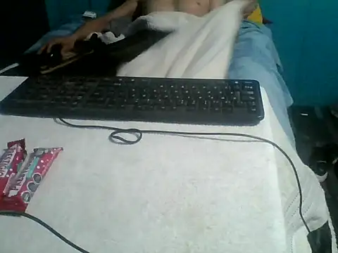 Snapshot of malekon76 chatting on 09-16-25, 11:11 malekon76 online show from 09-16-25, 11:11